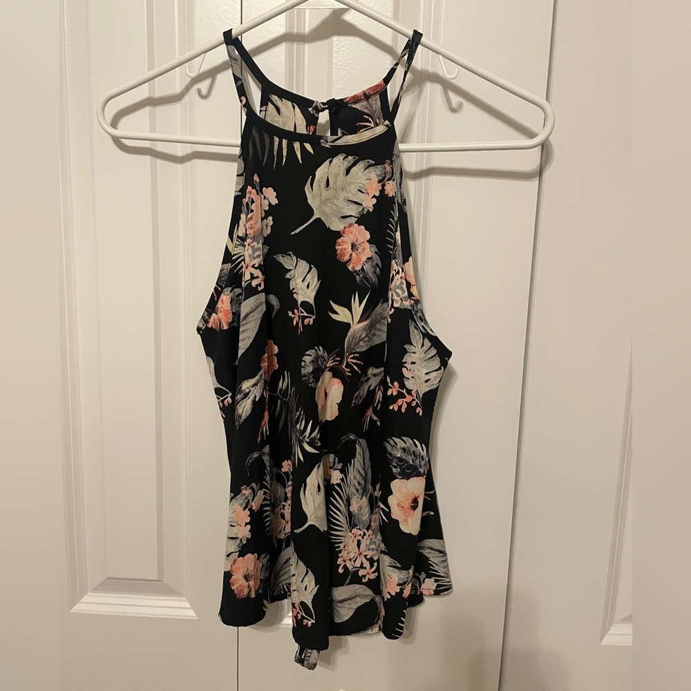 Hawaiian halter tank